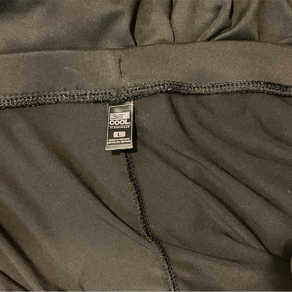 32* SLEEP WEAR DRAWSTRING PAJAMA PANTS WORN ONCE - Picture 3 of 3